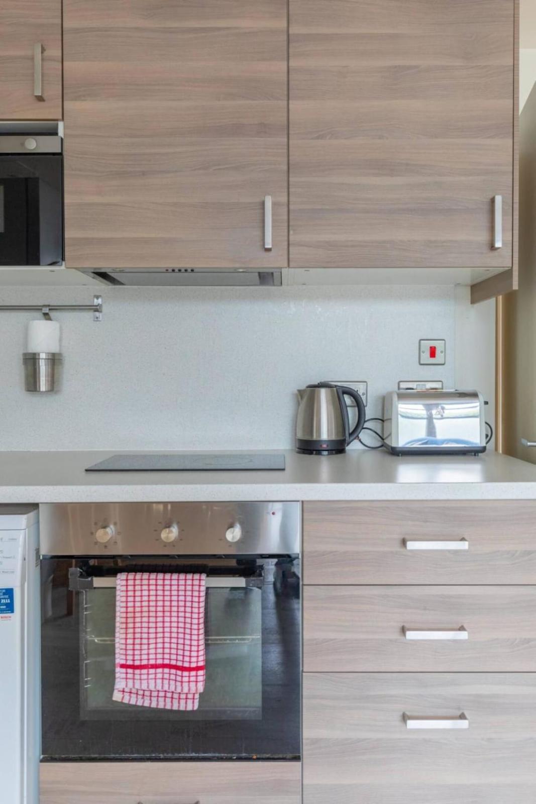Spacious Studio In Kennington Appartement *